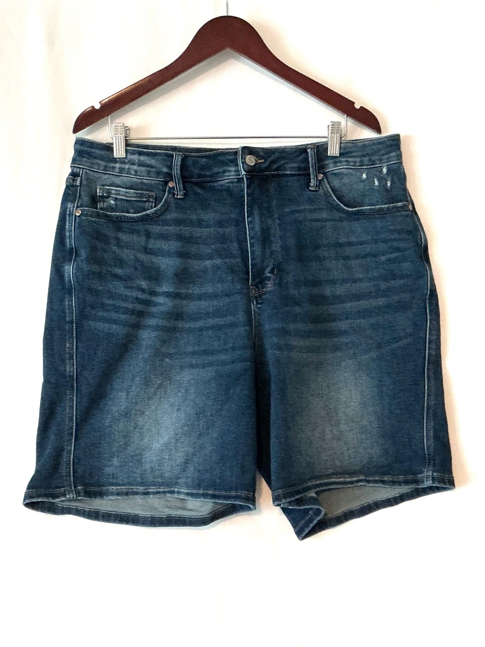 Judy Blue Women Blue Denim Shorts 3XL Tummy Control High Rise Stretch #150246